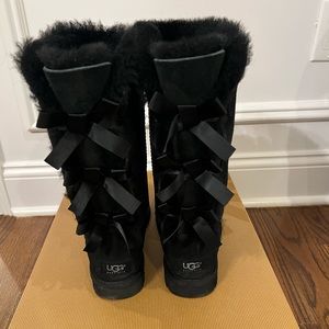 Used size 6 black UGG Bailey Bow tall with box.